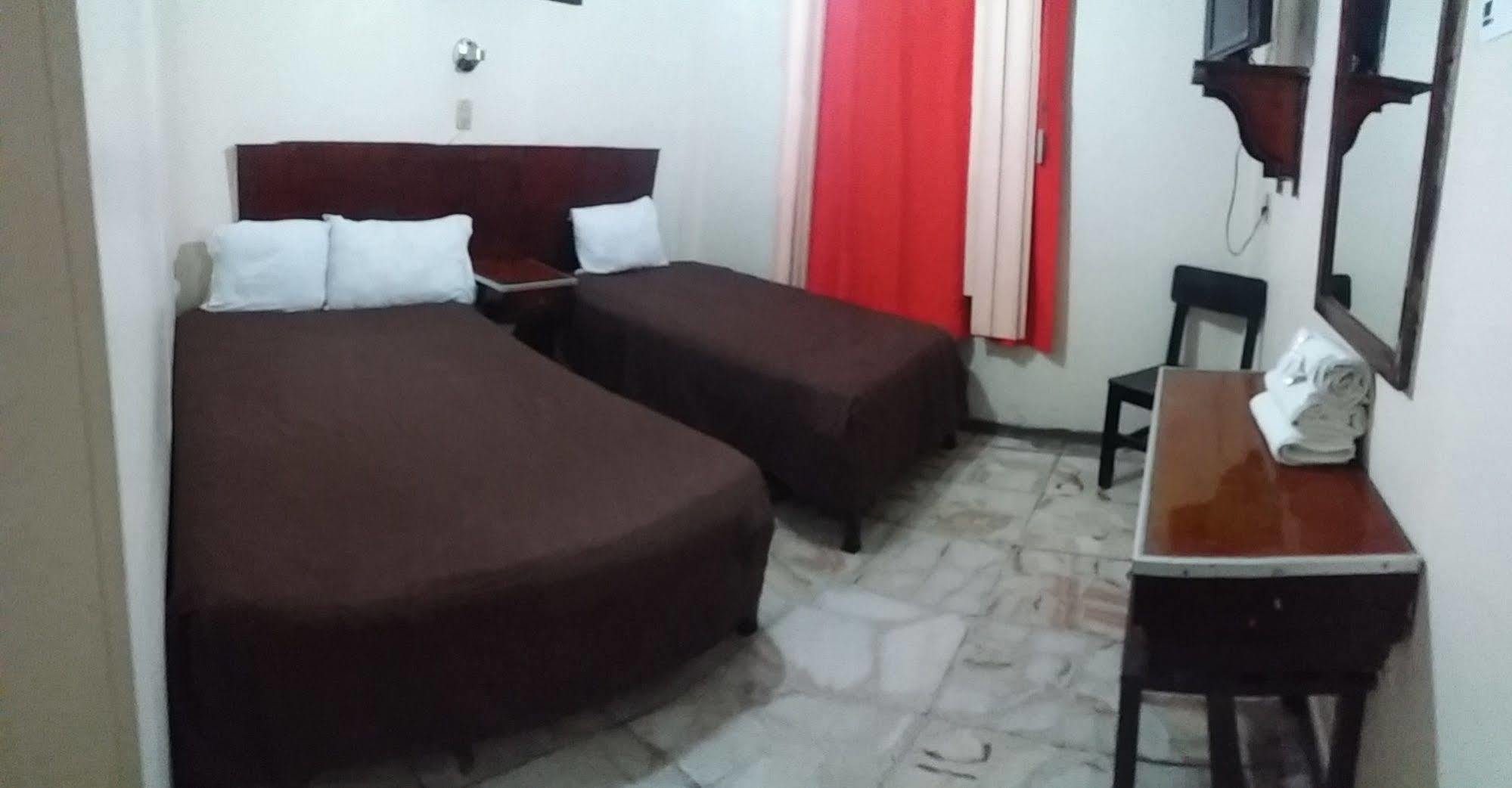 Hotel Colon De Zacatecas Dış mekan fotoğraf